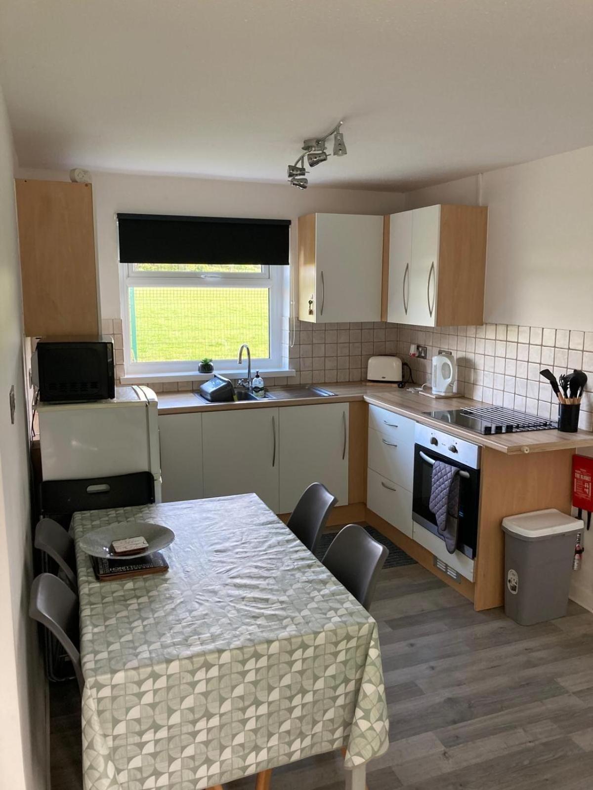 2 Bed -25 Gower Village - Dog Friendly Chalet
